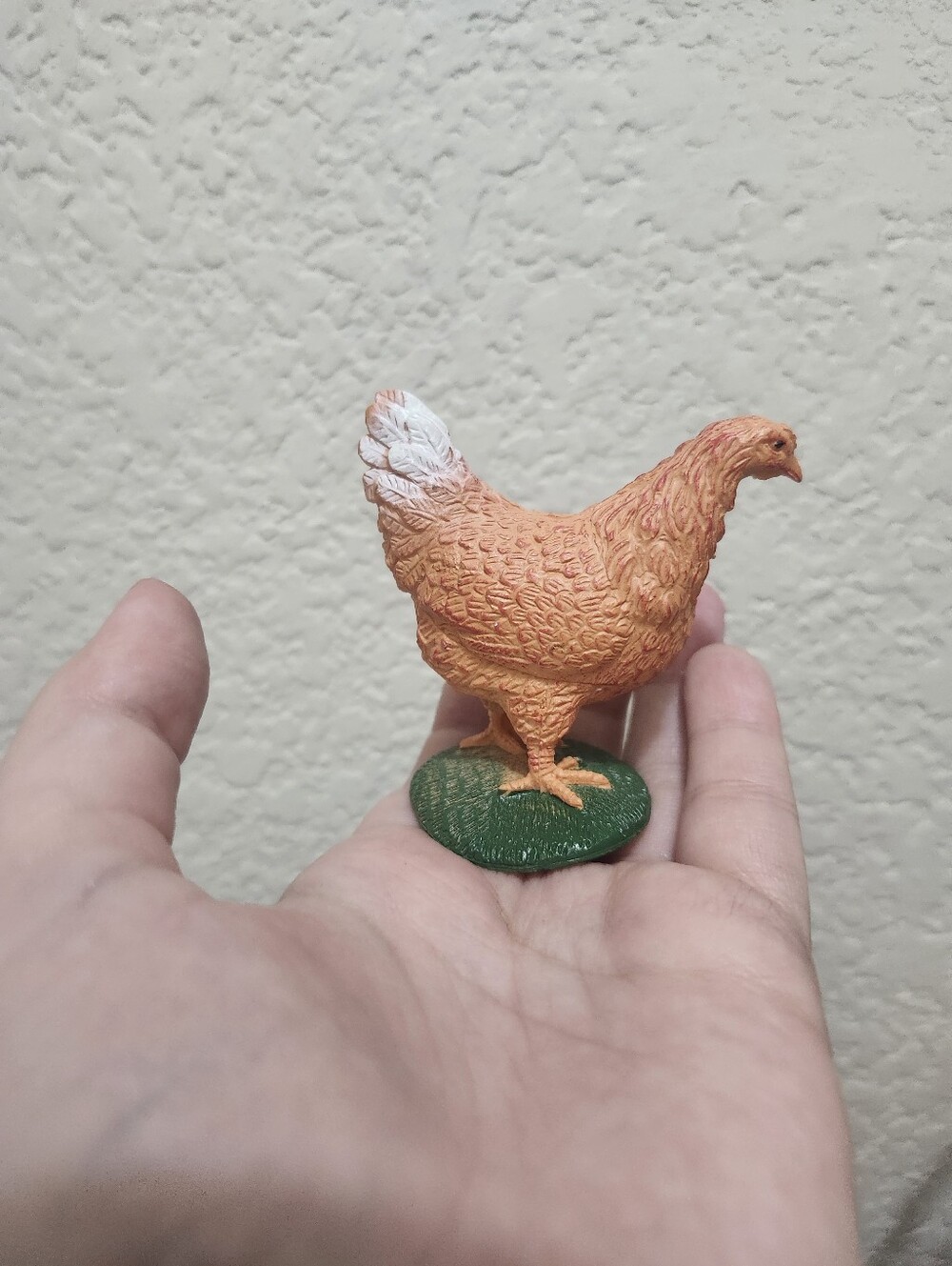 Small Orange Hen Figurine for Small Pets Accessories